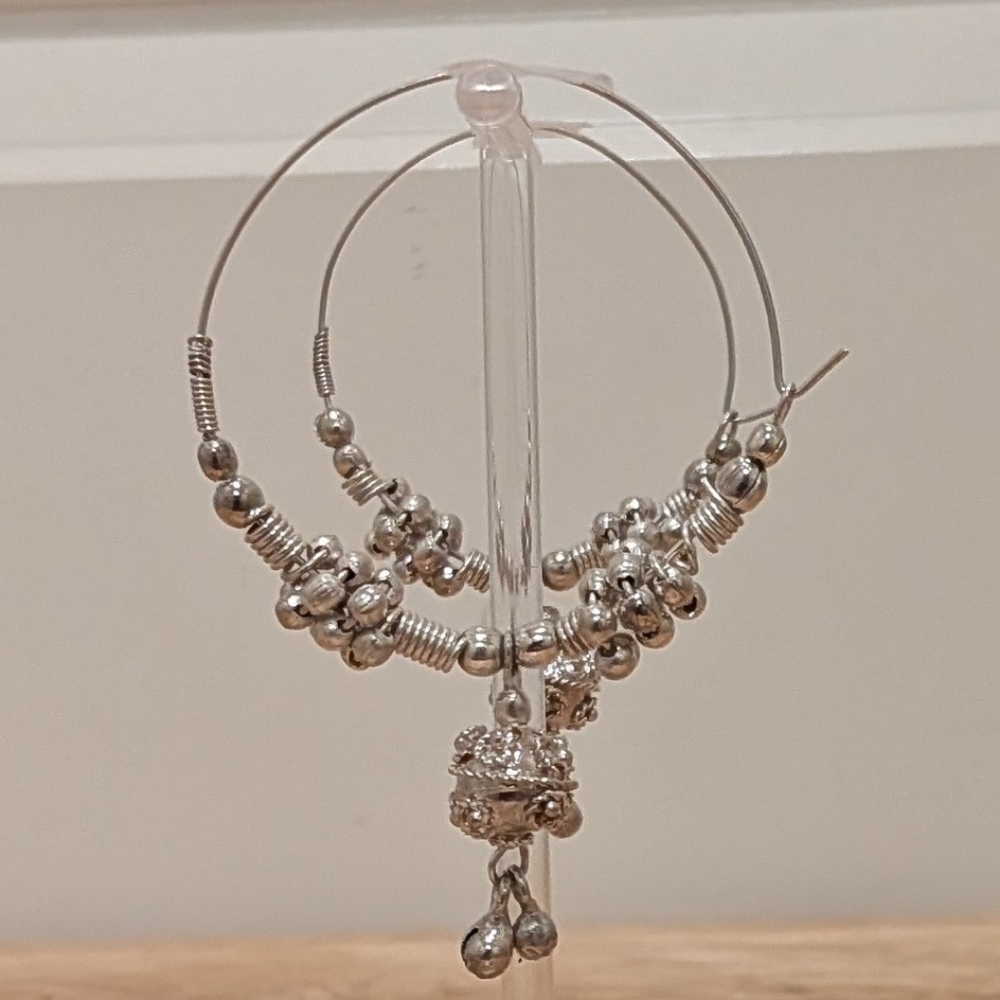 NWT Beckwoman Handmade Silvertone Hoop Earrings with Dangles